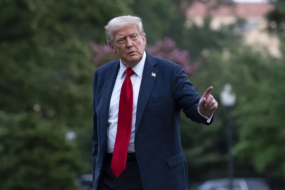 在高铁上用小型电煮锅？12306回应→开元棋牌app7点出发｜冲上热搜！有人(图6)