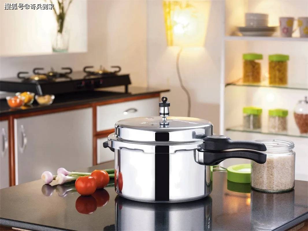 面对同质化瓶颈小家电破局是AI还是健康双引擎驱动？(图2)